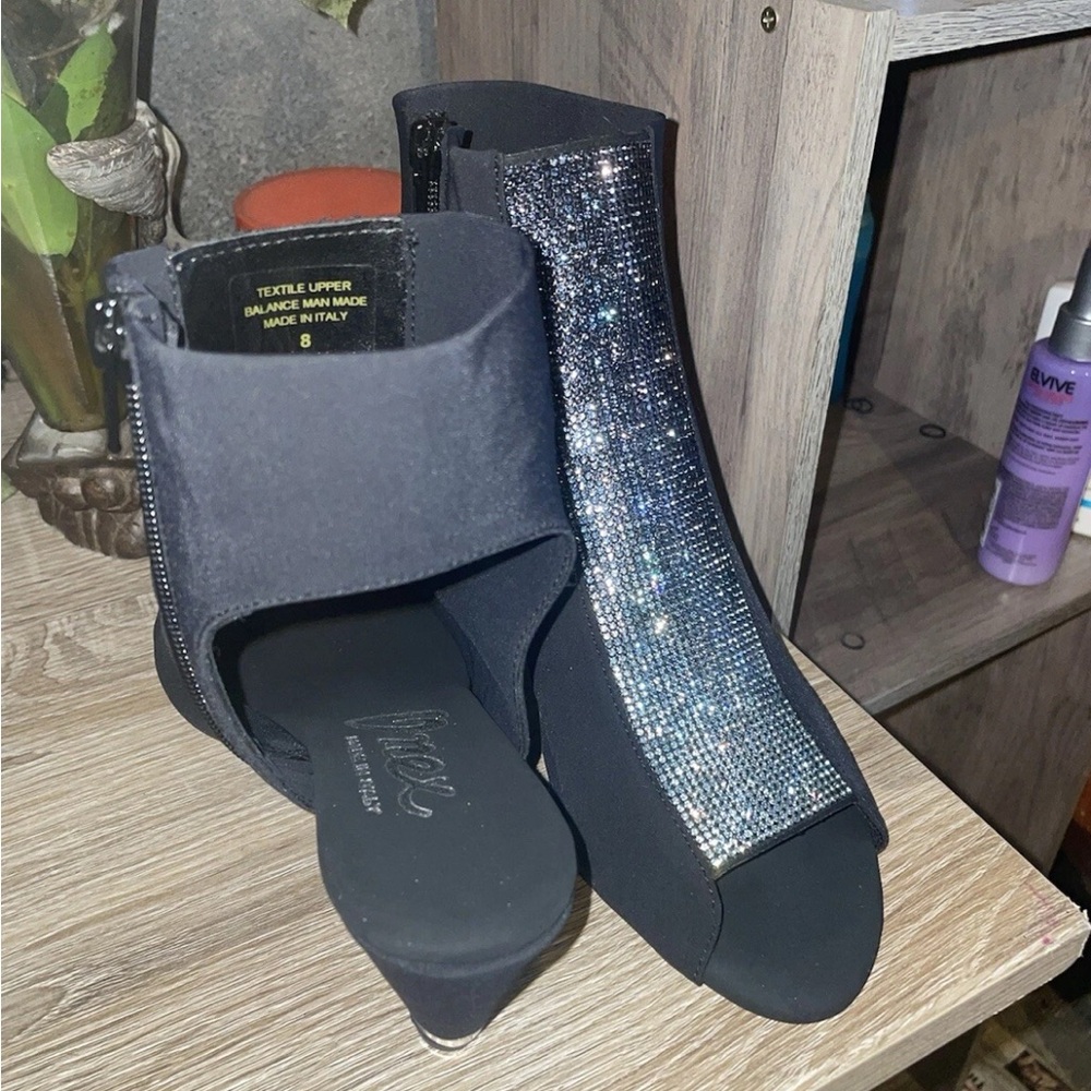 Onex Black Heeled Boots with Silver Sparkle
